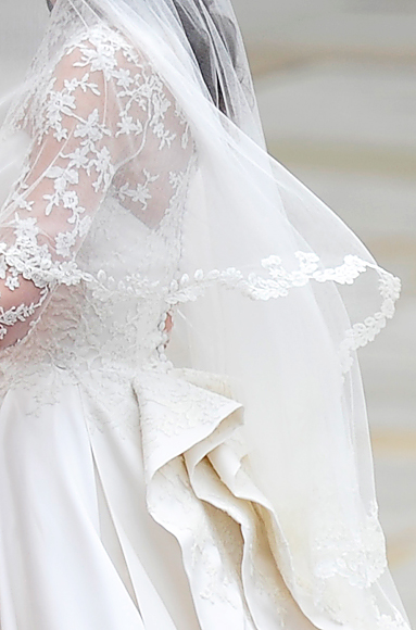 Detail of Kate Middleton's wedding dress